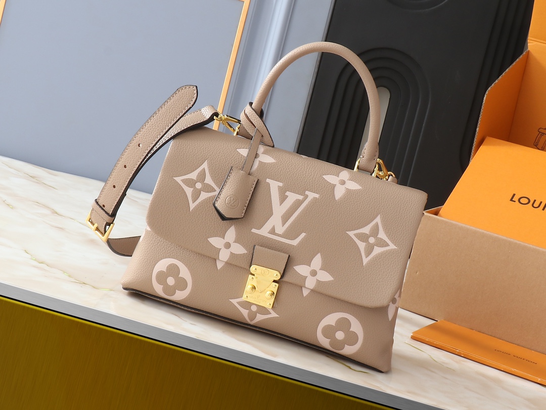 LV bag 863